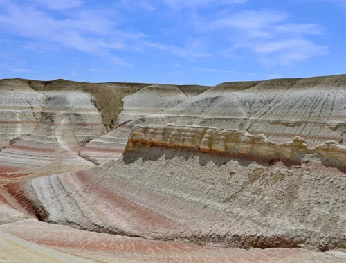 Entdecke Kasachstan - Tiramisu- oder Kyzylkup-Schlucht des Ustyurt Plateaus