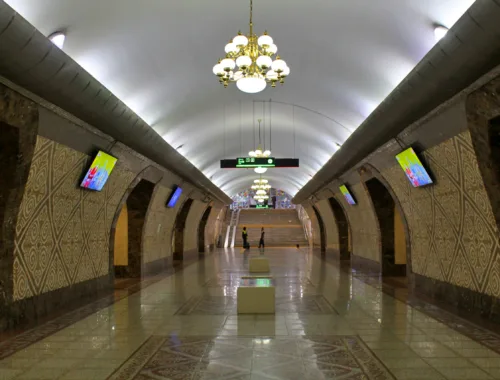 Entdecke Kasachstan - Metro Station Almaly in Almaty