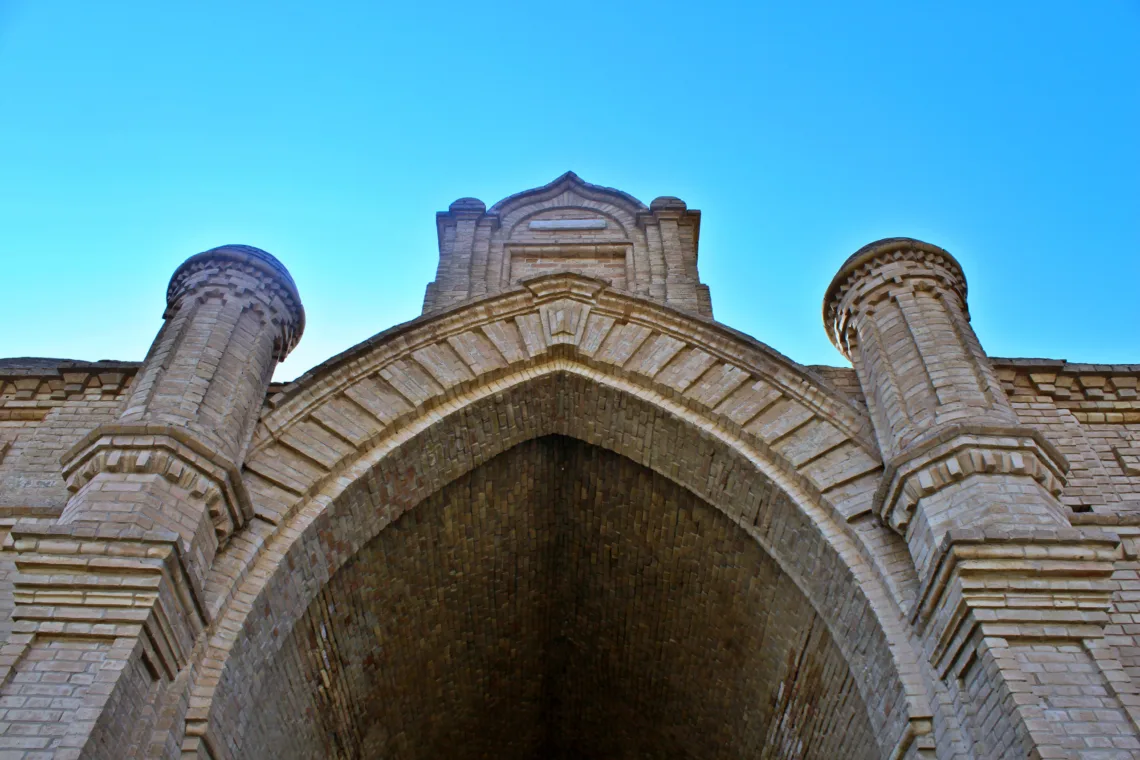 Entdecke Kasachstan - Arystan-Bab Mausoleum